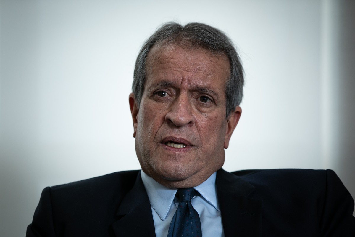 Presidente do PL diz que foi pressionado por deputados a questionar urnas eletrônica