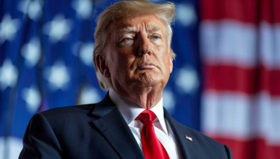 A reação do Brasil pode convencer Trump a recuar do tarifaço, diz Nobel de Economia