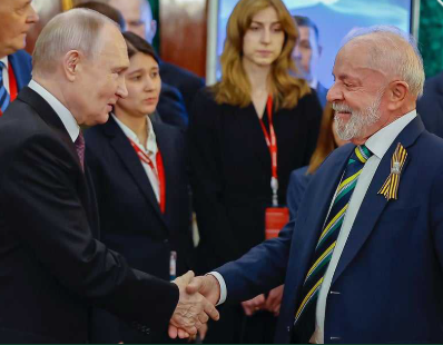 Trump, Putin e o tabuleiro da paz: A Imposição da Cessão de Territórios da Ucrânia aos Russos